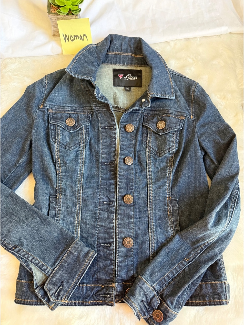 Guess Women's Denim Jacket Size Small